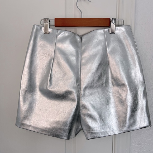 NWT Cloud Ten Faux Metallic Leather Shorts | S - Picture 2 of 13